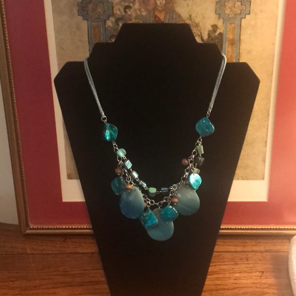 Turquoise mixed beaded necklace by Mix It.  20 in